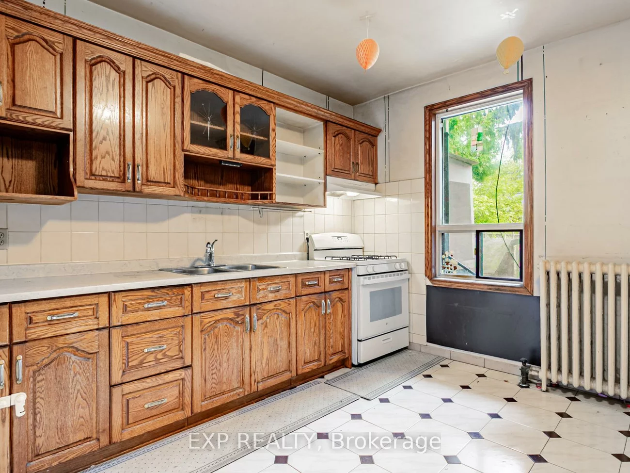 235, Grace, Palmerston-Little Italy, Toronto