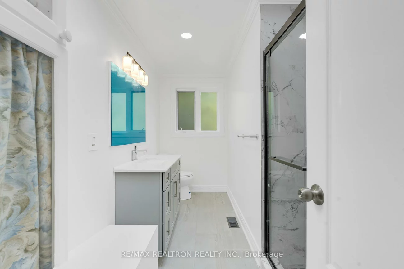 53, Knighton, Victoria Village, Toronto
