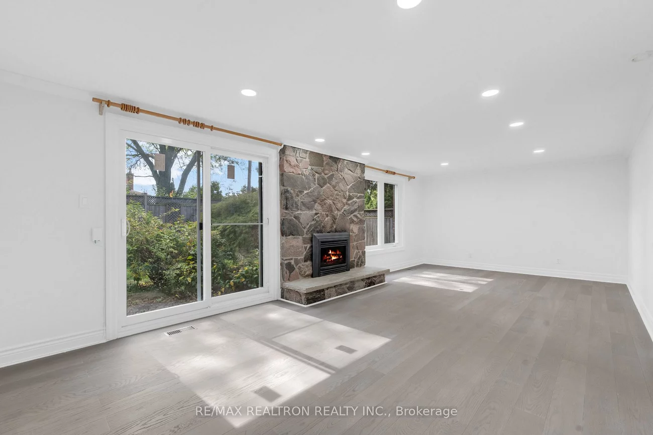 53, Knighton, Victoria Village, Toronto