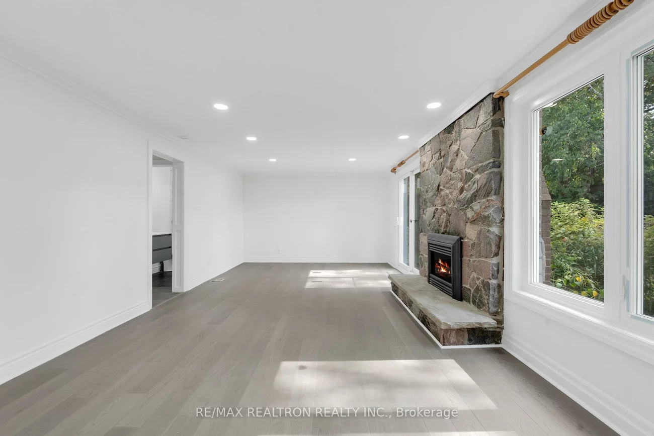 53, Knighton, Victoria Village, Toronto