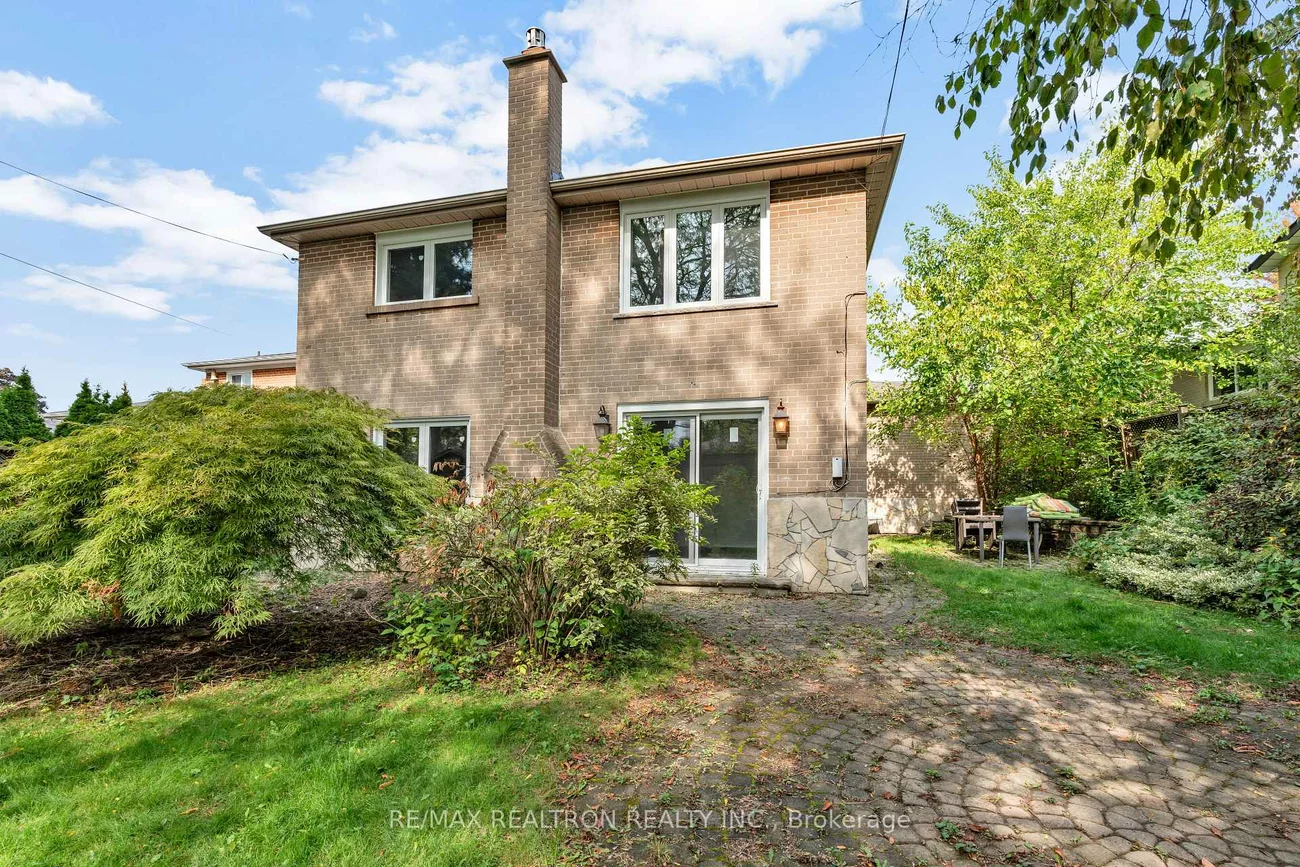 53, Knighton, Victoria Village, Toronto