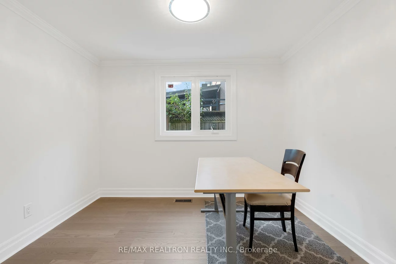 53, Knighton, Victoria Village, Toronto