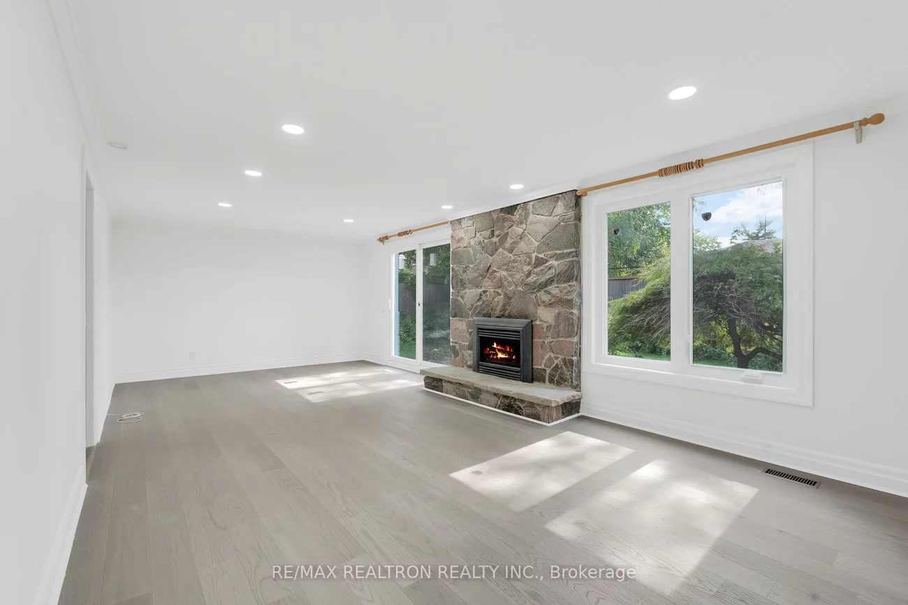 53, Knighton, Victoria Village, Toronto