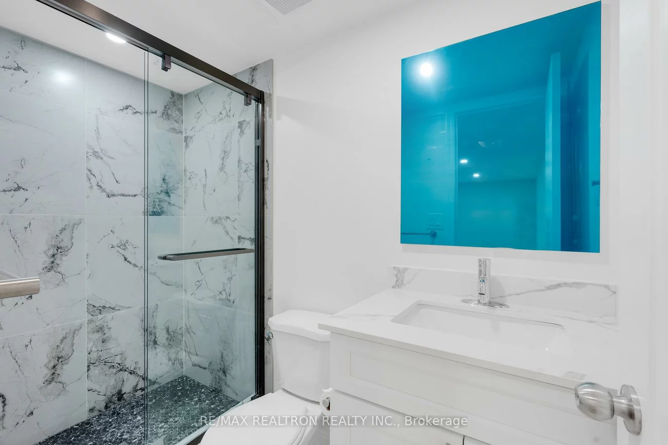 53, Knighton, Victoria Village, Toronto