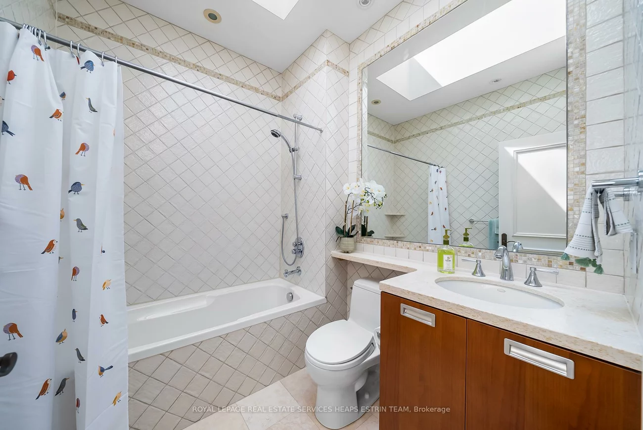 114, Belsize, Mount Pleasant West, Toronto