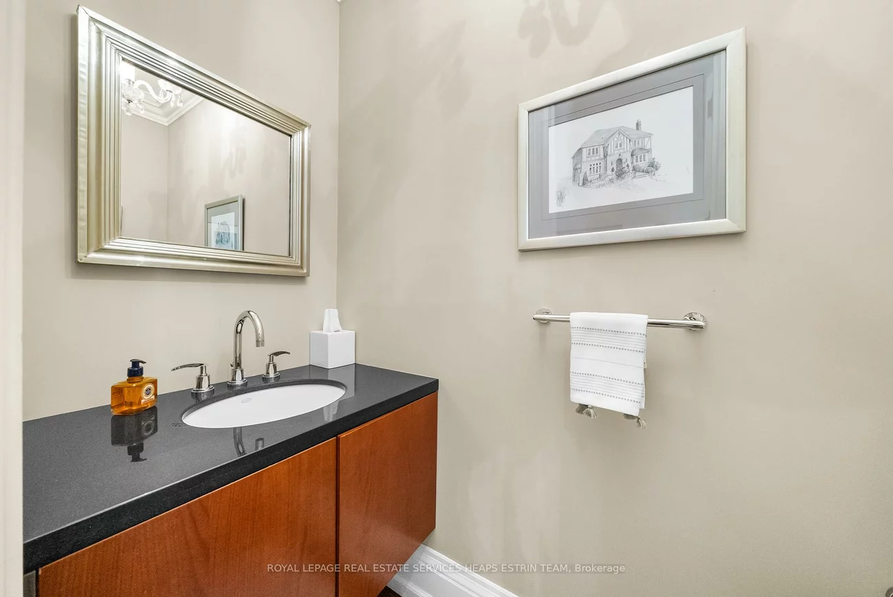 114, Belsize, Mount Pleasant West, Toronto