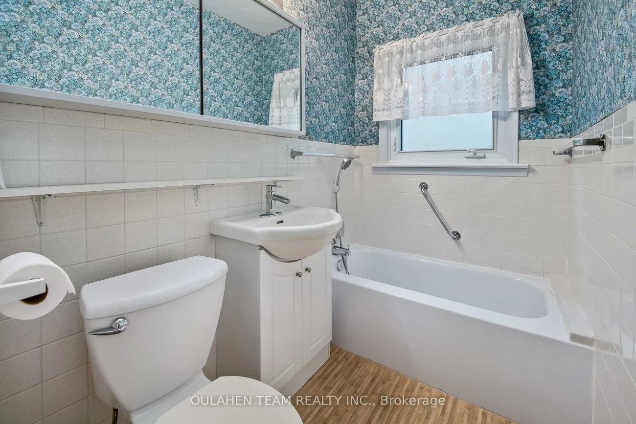 286, St Clements, Yonge-Eglinton, Toronto