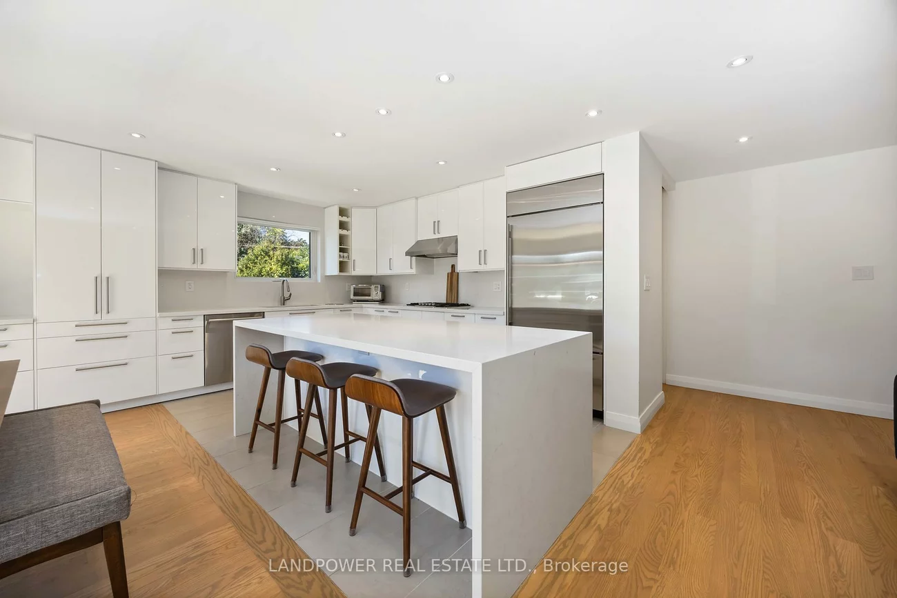 48, Marowyne, Don Valley Village, Toronto