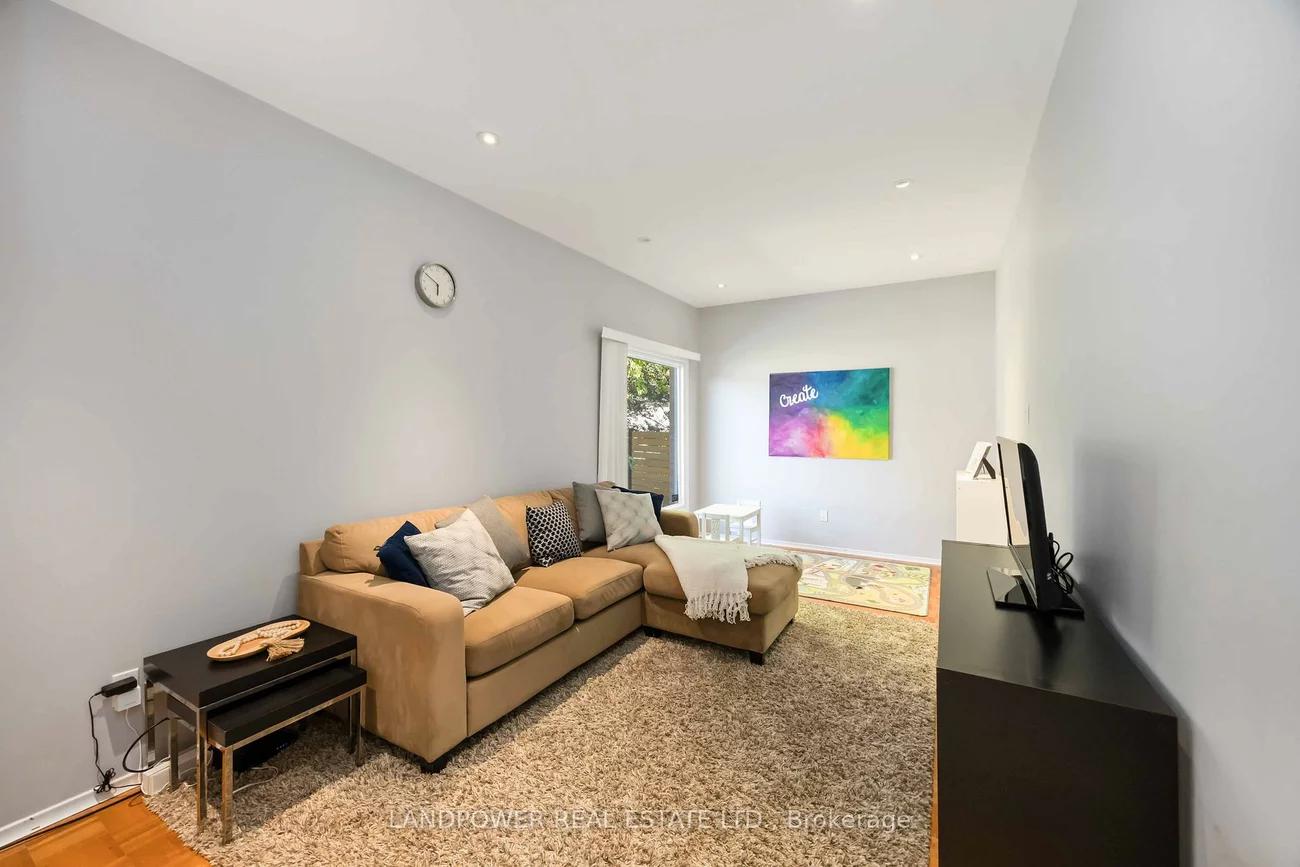 48, Marowyne, Don Valley Village, Toronto