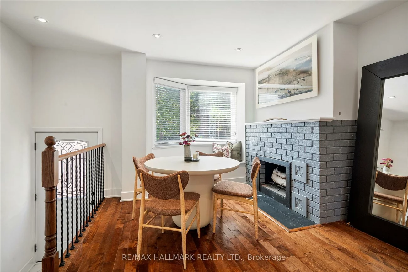18, Sydenham, Regent Park, Toronto