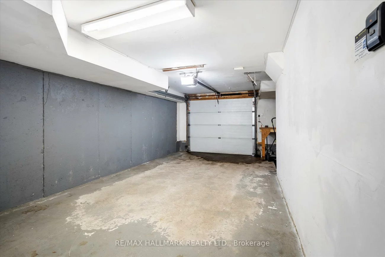 18, Sydenham, Regent Park, Toronto