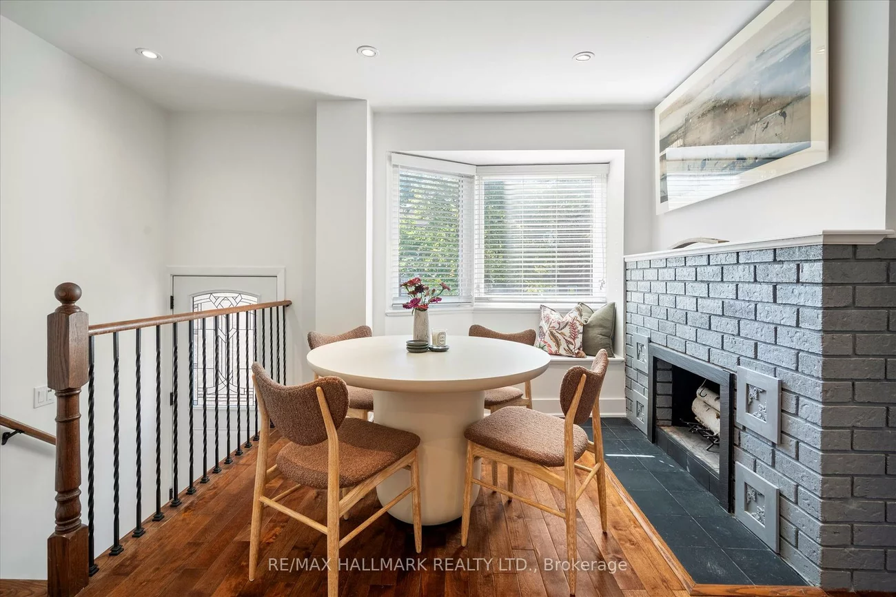 18, Sydenham, Regent Park, Toronto