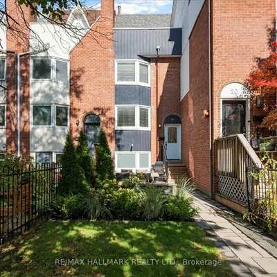 18, Sydenham, Regent Park, Toronto