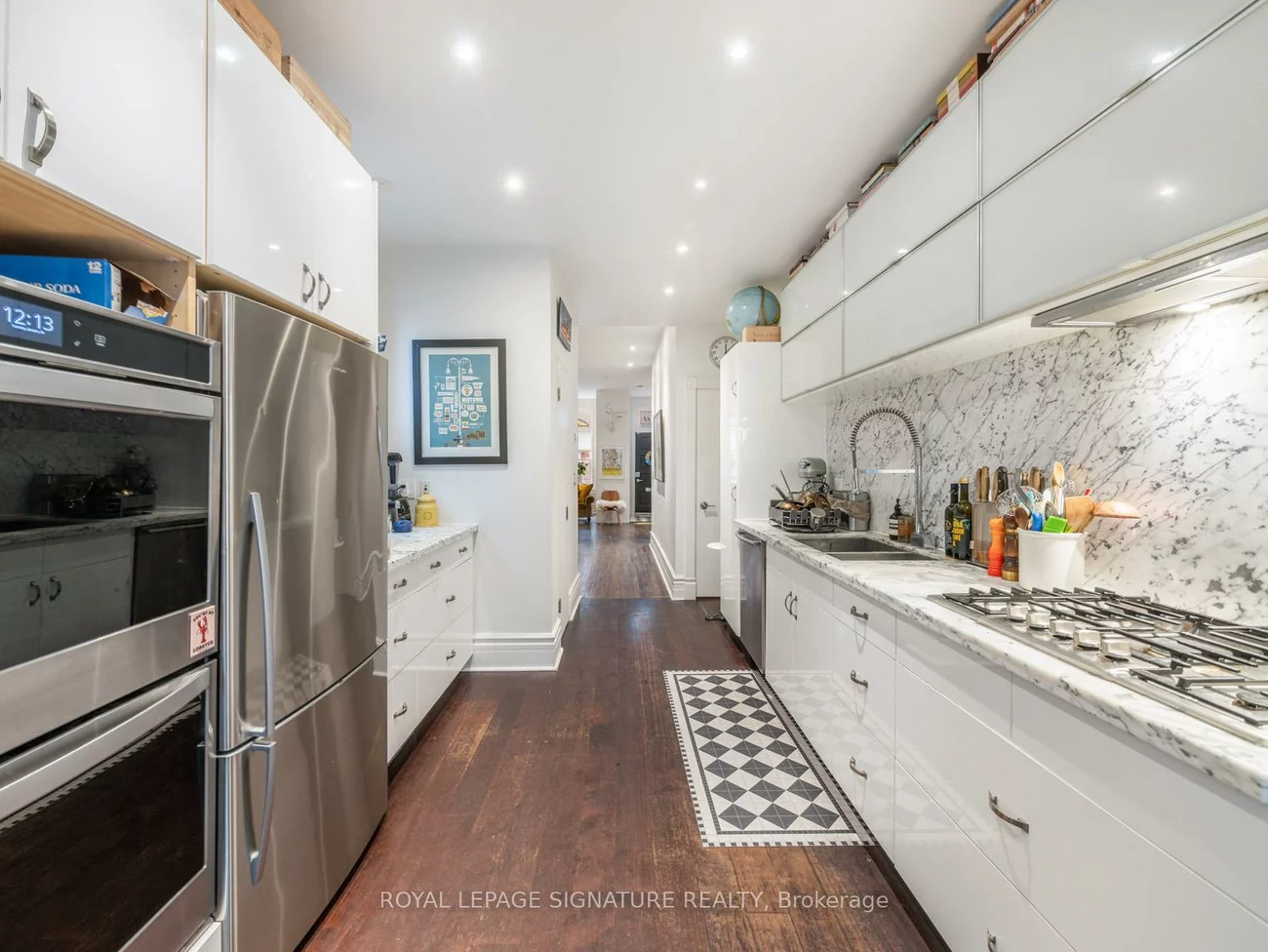 14, Tranby, Annex, Toronto