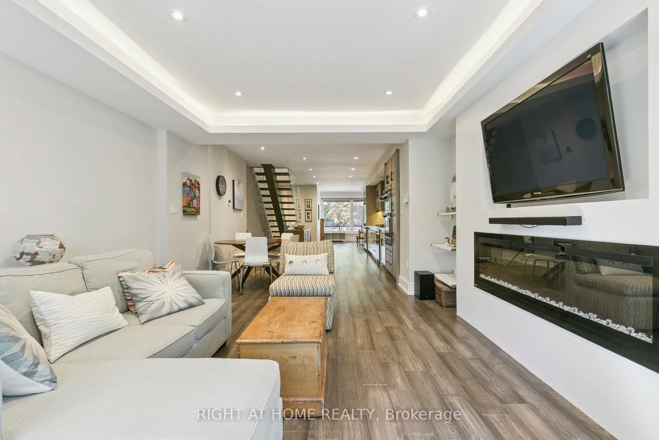 341, Balliol, Mount Pleasant East, Toronto