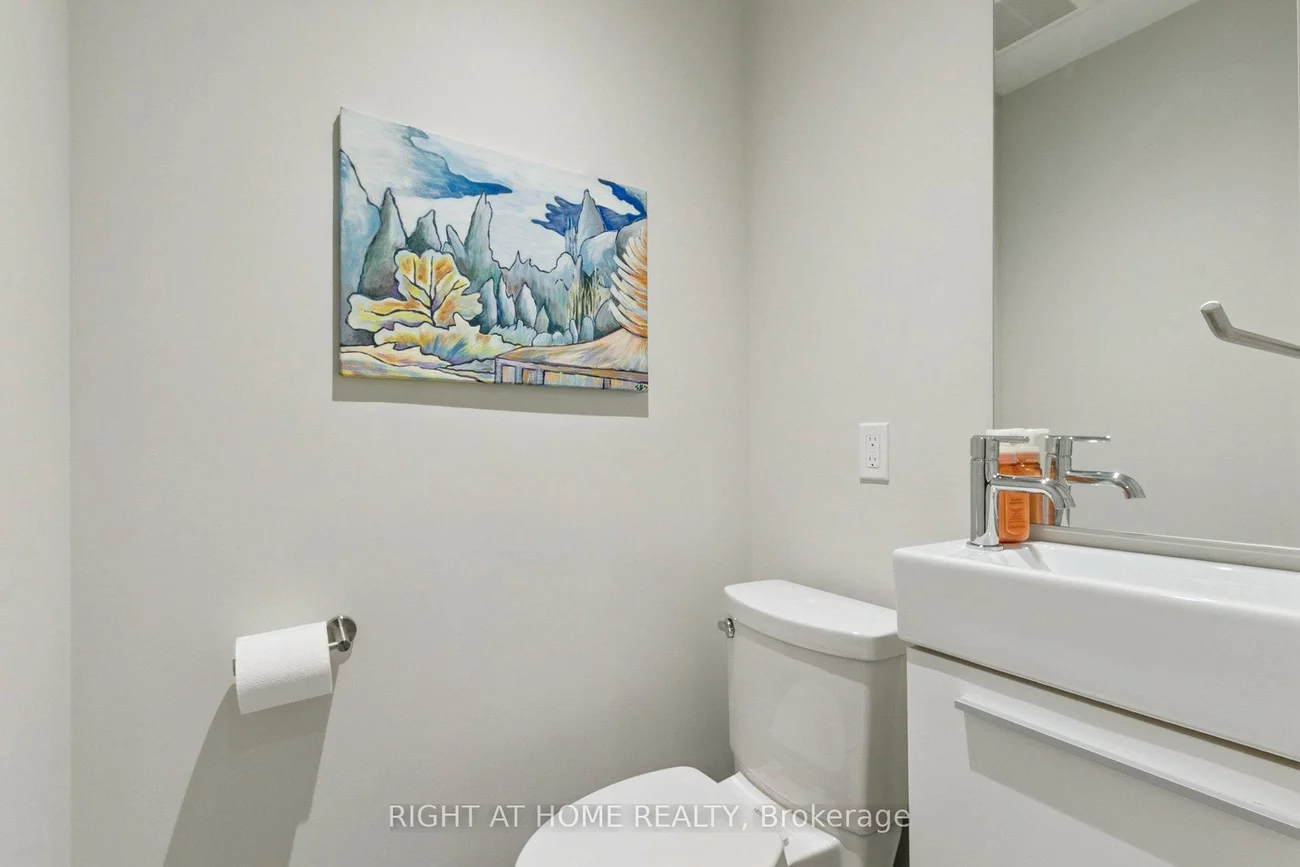 341, Balliol, Mount Pleasant East, Toronto