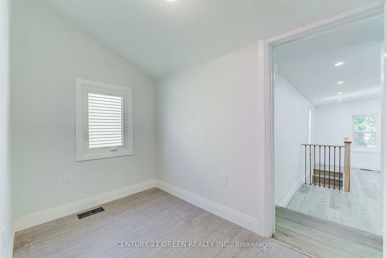 259, Robina, Oakwood Village, Toronto
