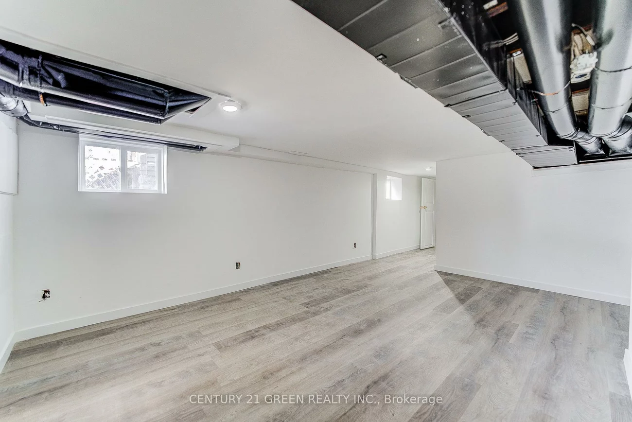 259, Robina, Oakwood Village, Toronto