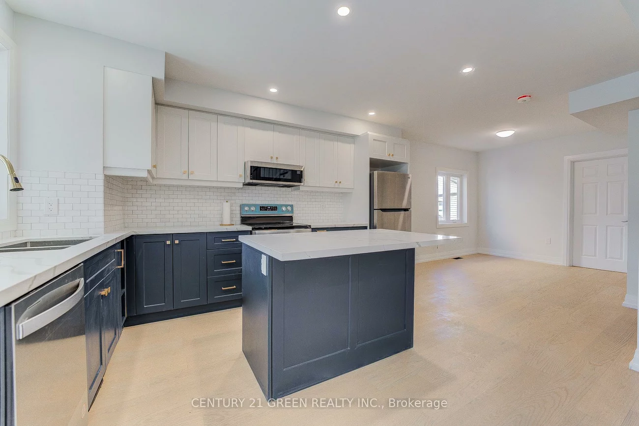 259, Robina, Oakwood Village, Toronto