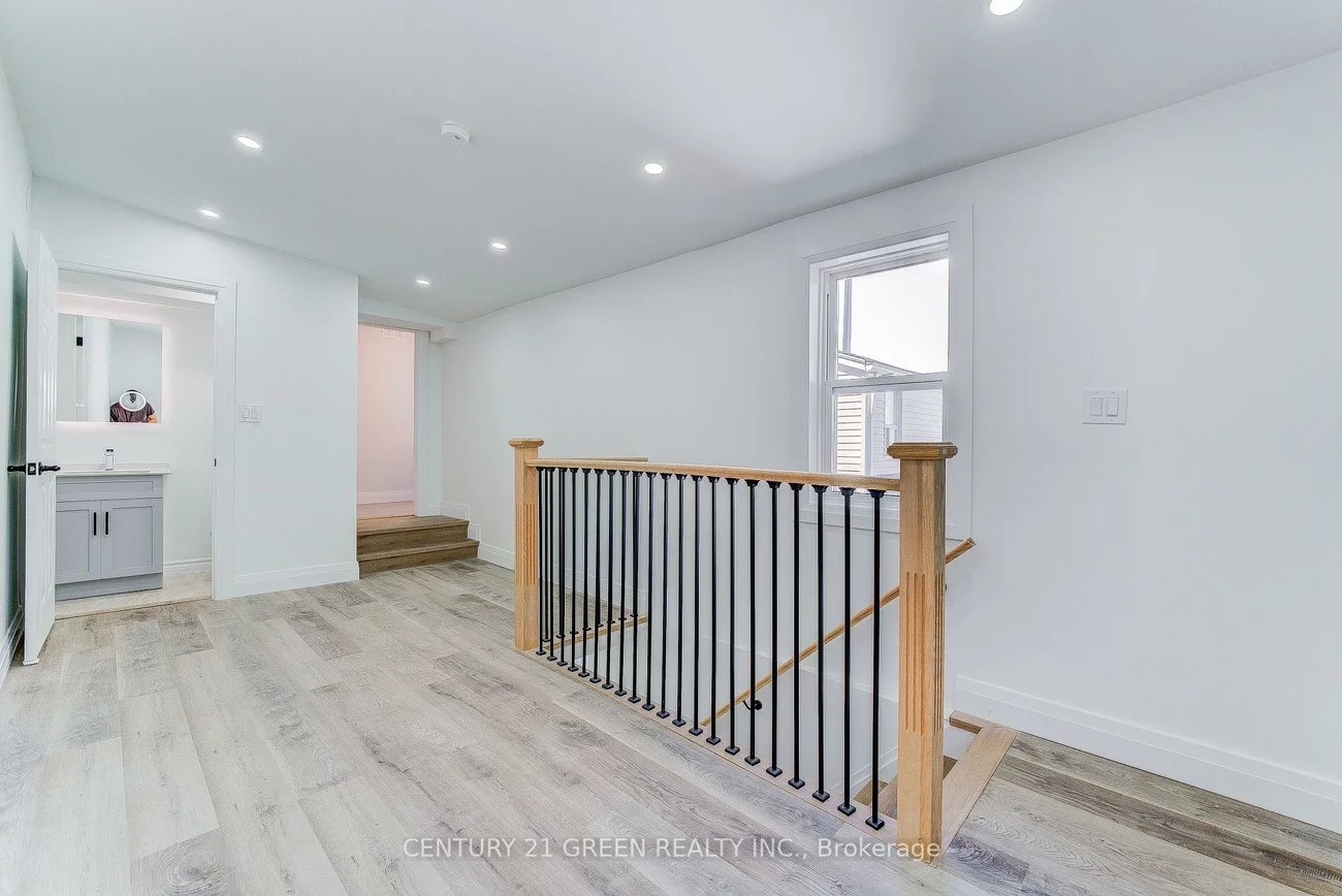 259, Robina, Oakwood Village, Toronto