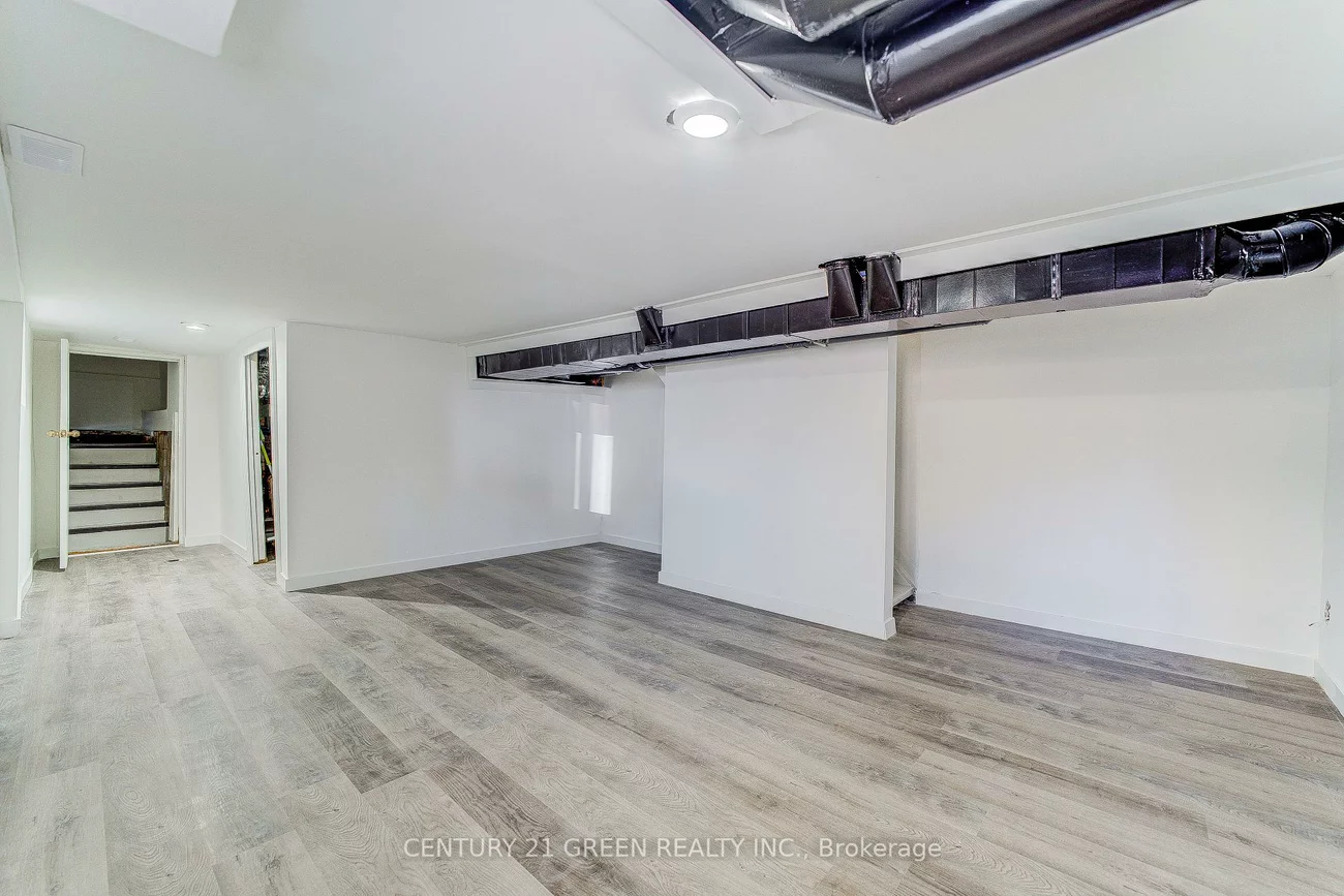 259, Robina, Oakwood Village, Toronto