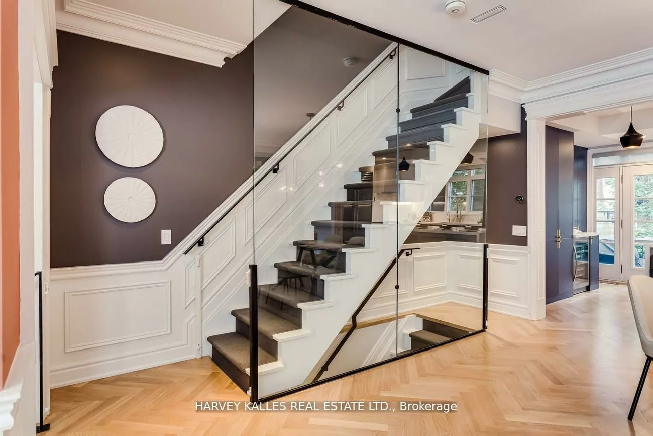 106, Belmont, Annex, Toronto