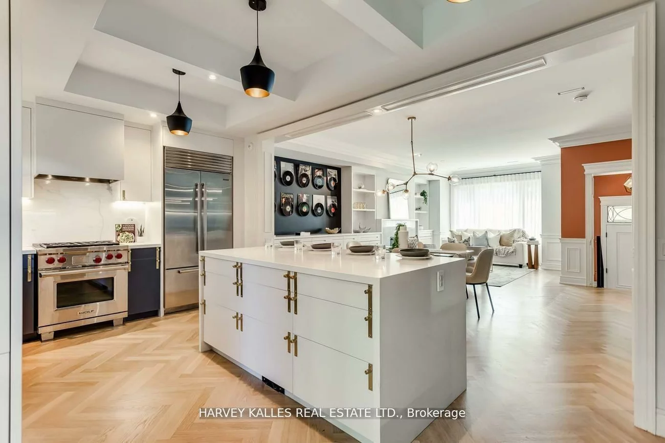 106, Belmont, Annex, Toronto