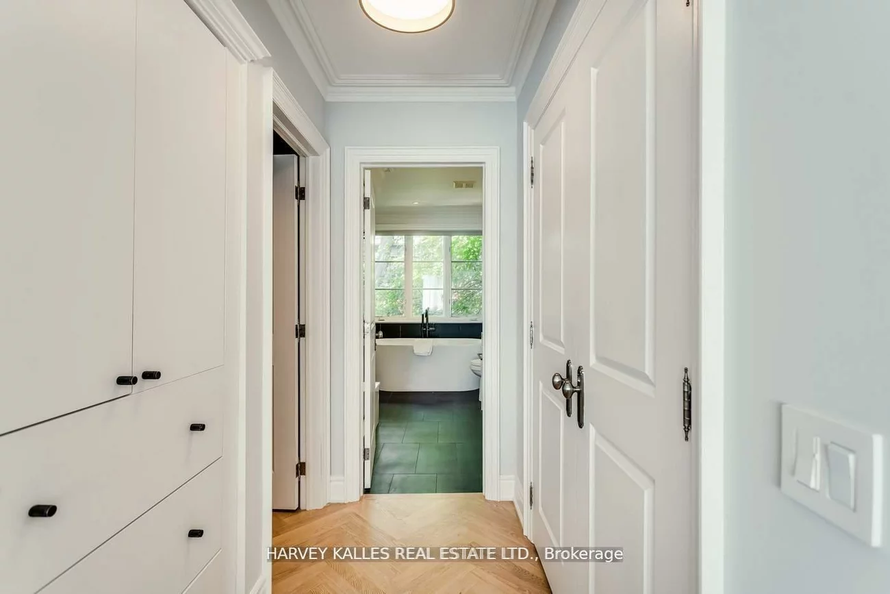 106, Belmont, Annex, Toronto