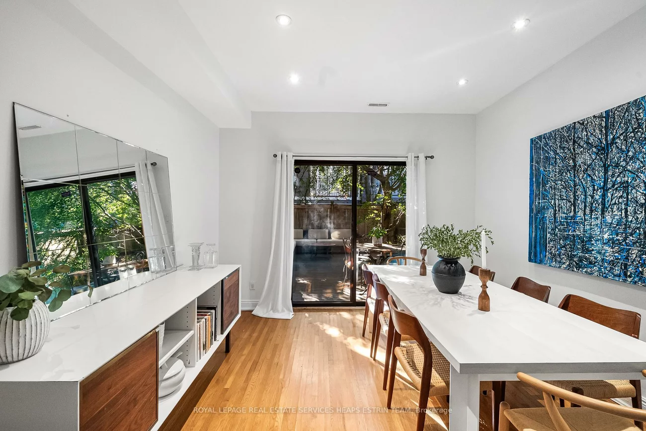 25, Bishop, Annex, Toronto