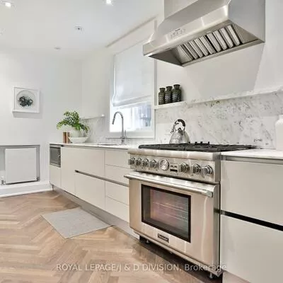 69, Sullivan, Kensington-Chinatown, Toronto