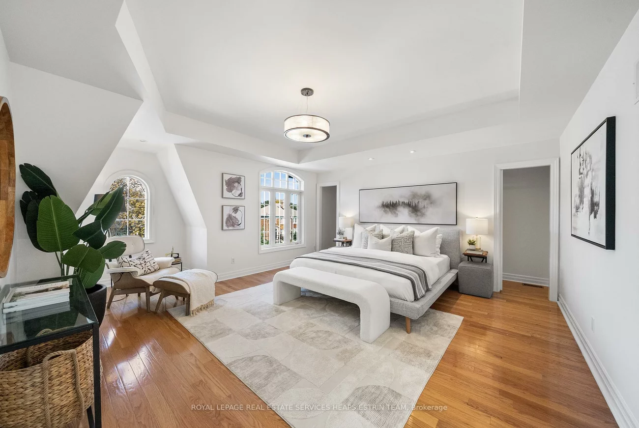 507, Broadway, Leaside, Toronto