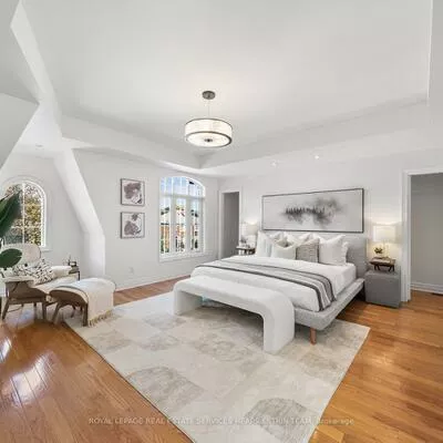 507, Broadway, Leaside, Toronto
