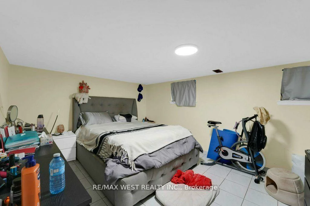 225, Oakwood, Oakwood Village, Toronto