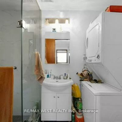 225, Oakwood, Oakwood Village, Toronto