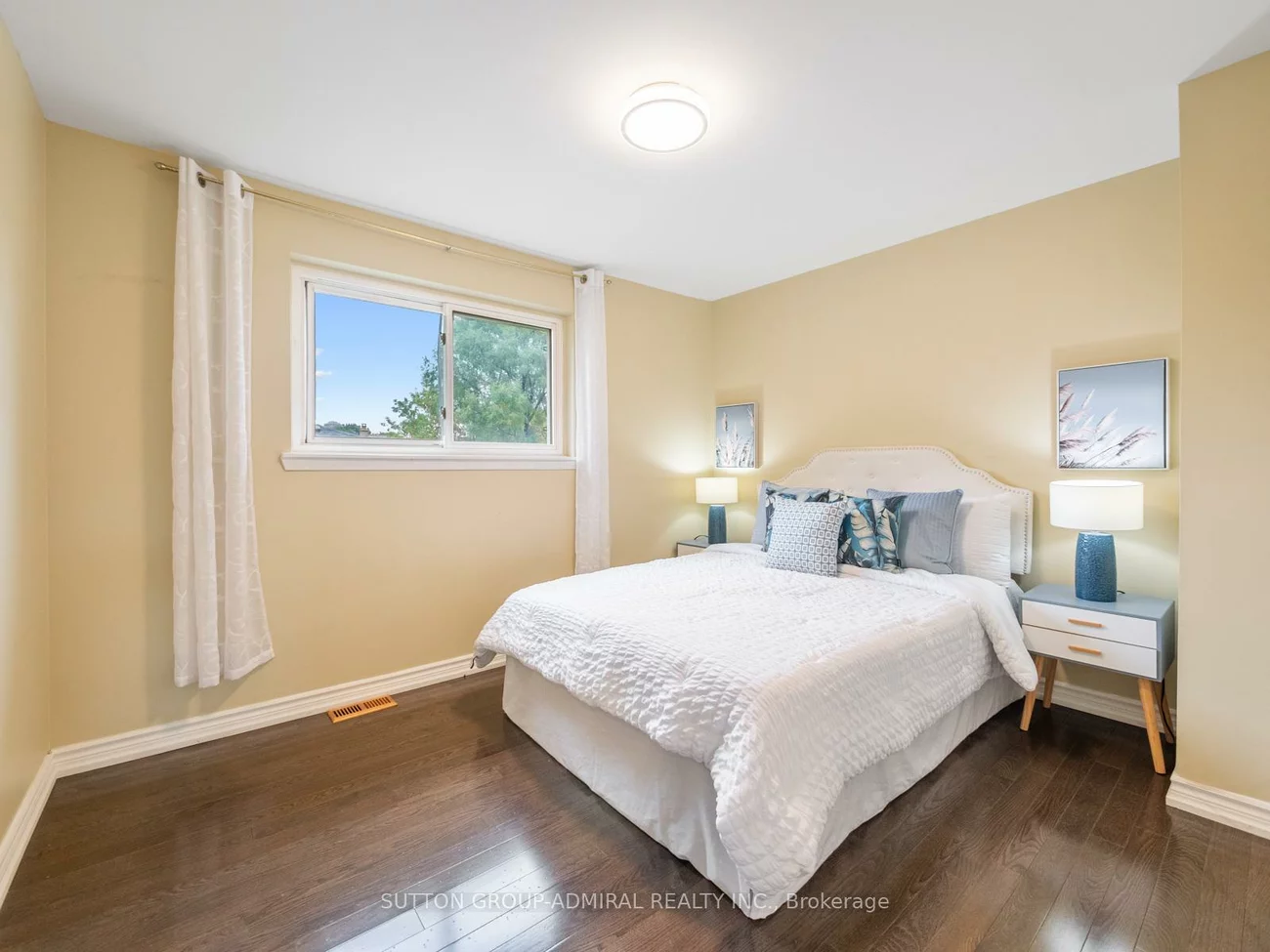 135, Elise, Newtonbrook West, Toronto