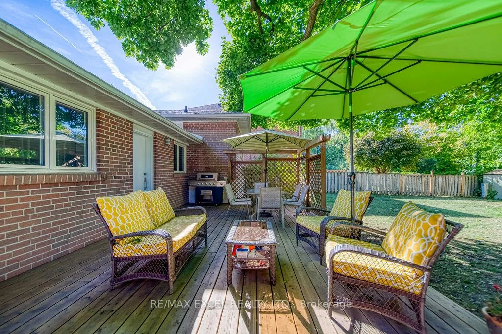 61, Corning, Don Valley Village, Toronto