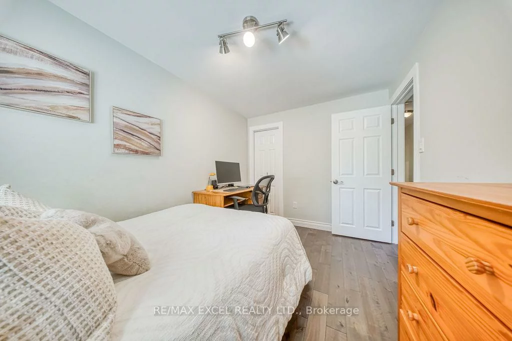 61, Corning, Don Valley Village, Toronto