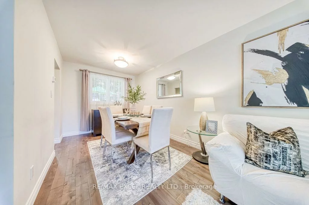 61, Corning, Don Valley Village, Toronto