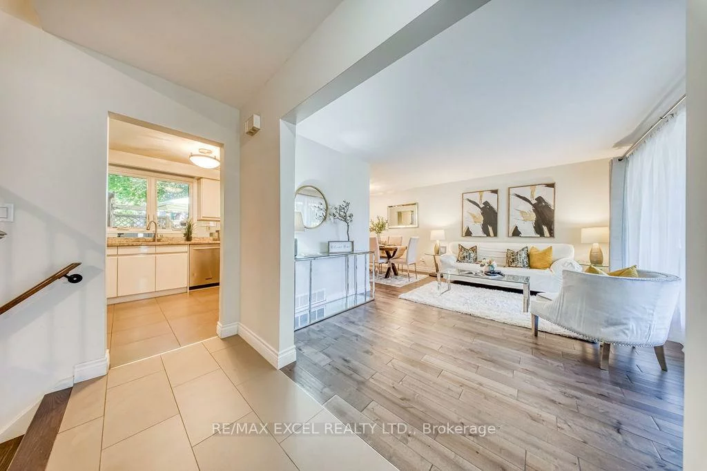 61, Corning, Don Valley Village, Toronto