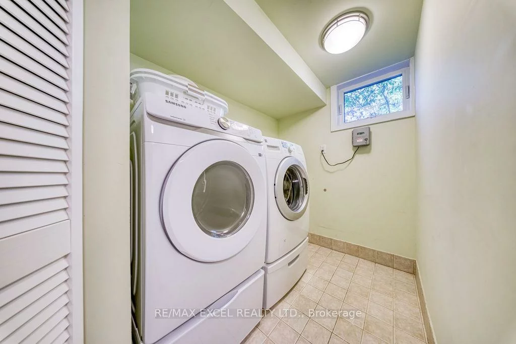 61, Corning, Don Valley Village, Toronto