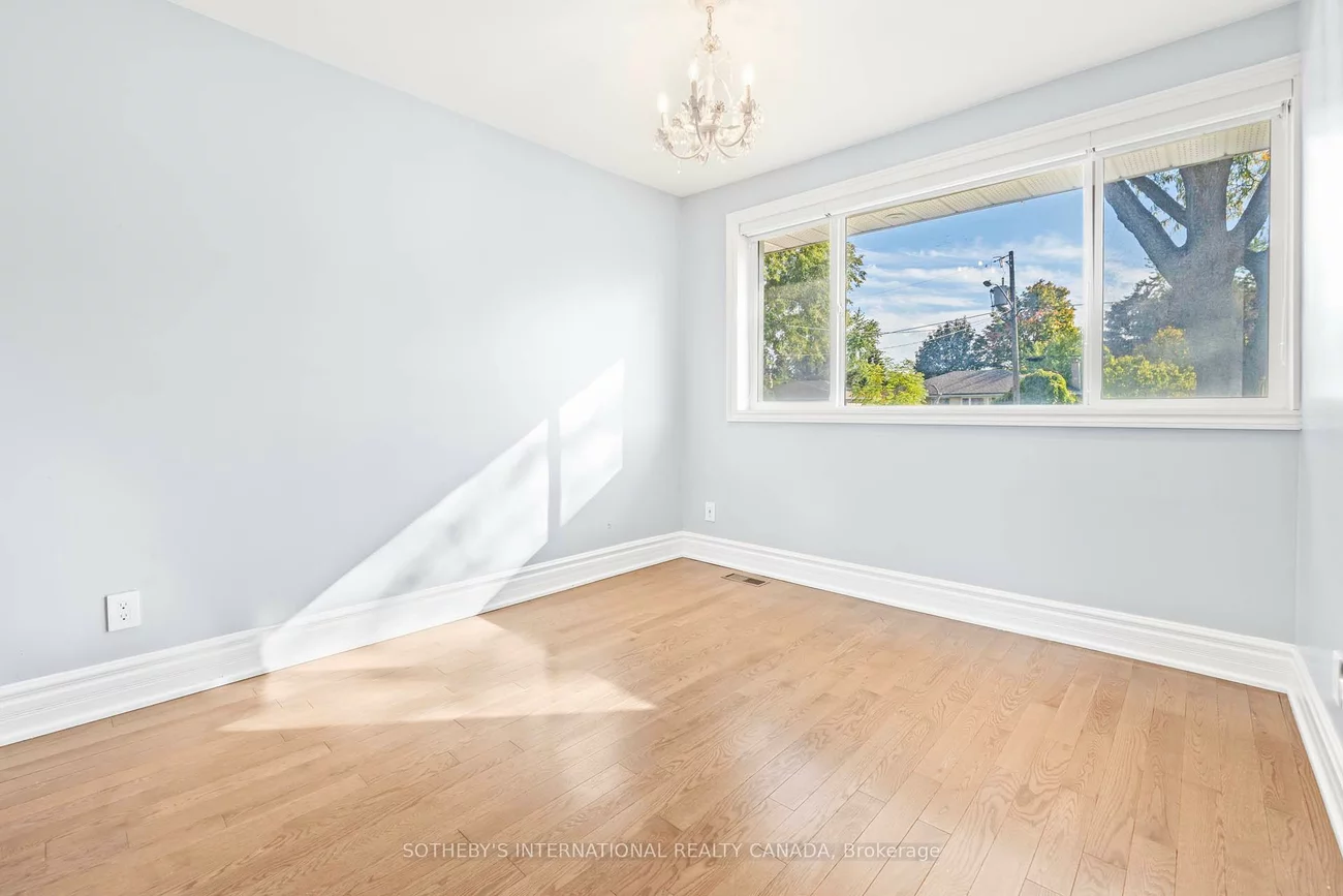 108, Lynedock, Parkwoods-Donalda, Toronto
