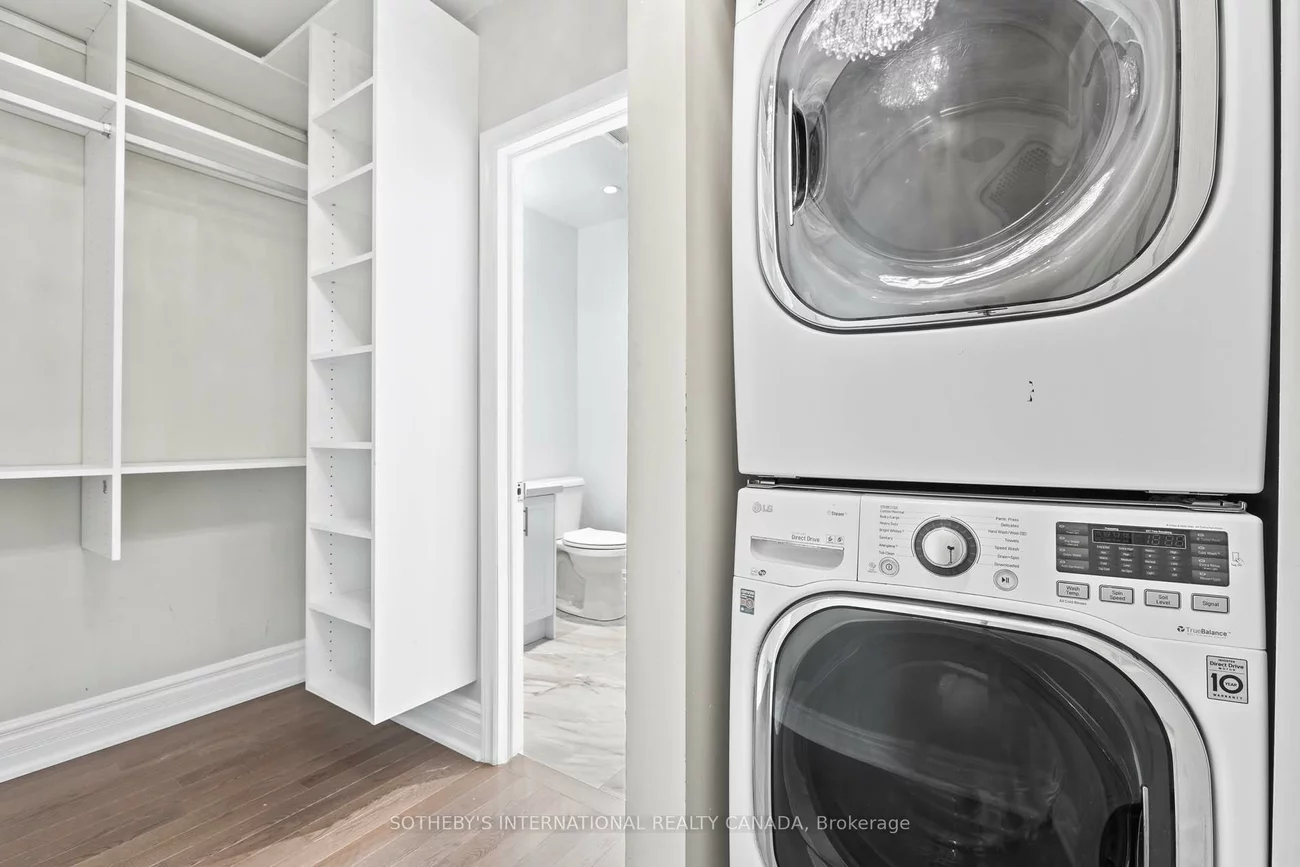 108, Lynedock, Parkwoods-Donalda, Toronto