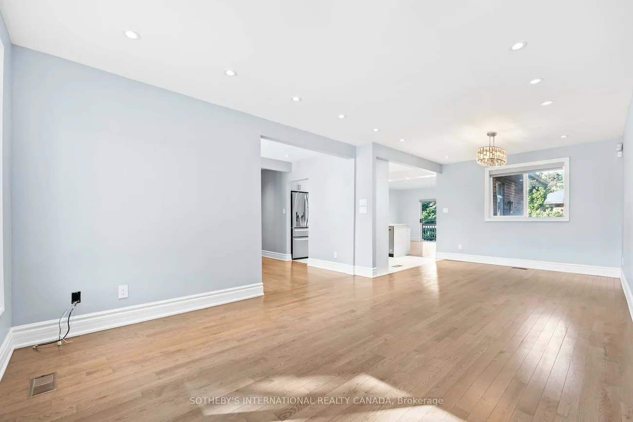 108, Lynedock, Parkwoods-Donalda, Toronto