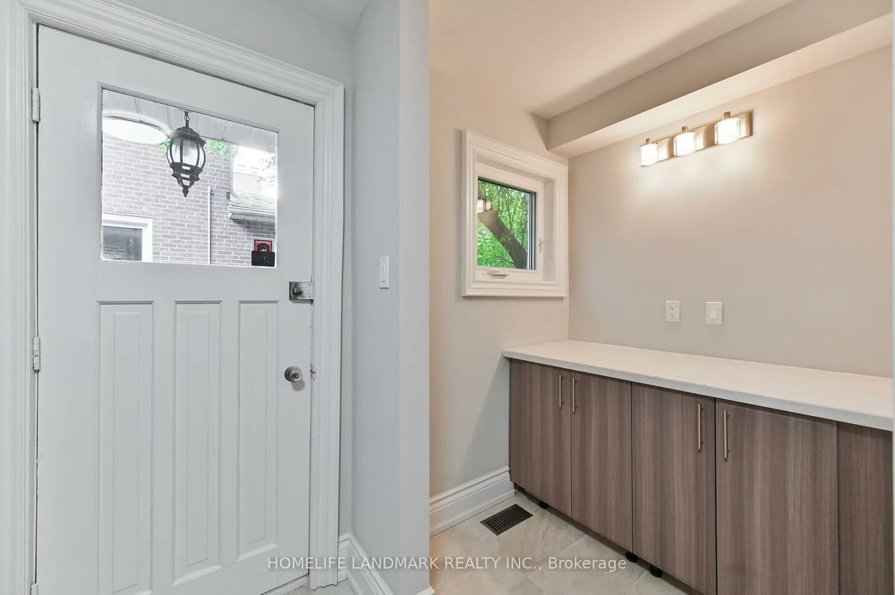 10, Loganberry, Hillcrest Village, Toronto