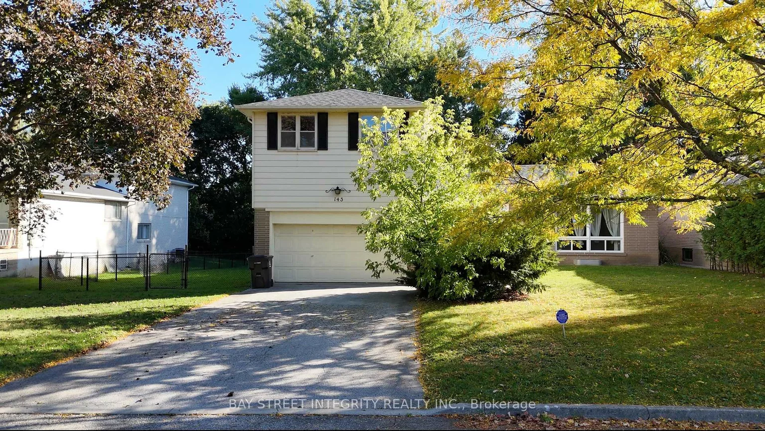 143, Munro, St. Andrew-Windfields, Toronto