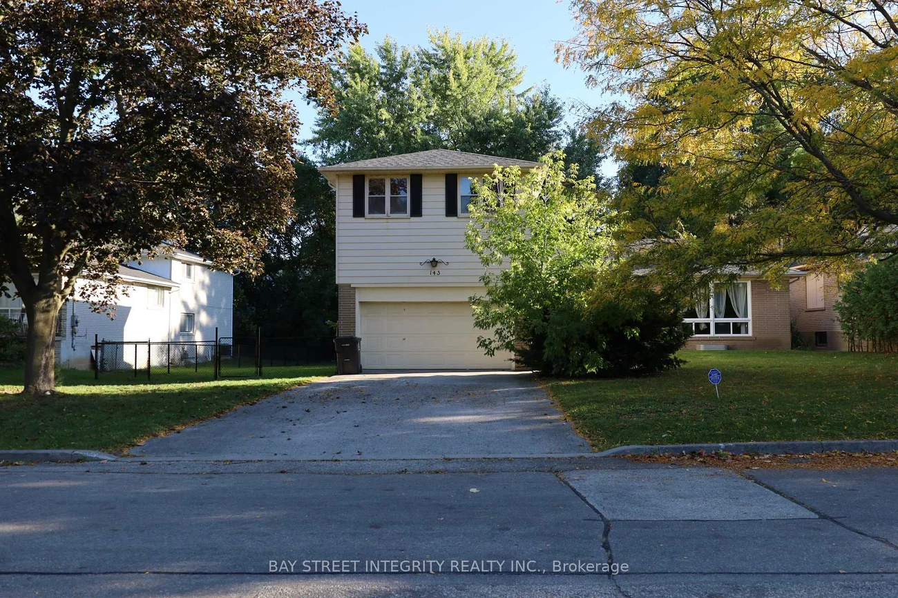 143, Munro, St. Andrew-Windfields, Toronto