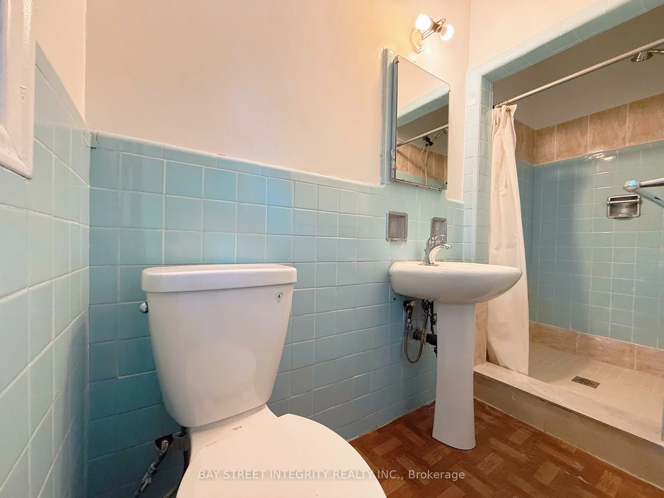 143, Munro, St. Andrew-Windfields, Toronto