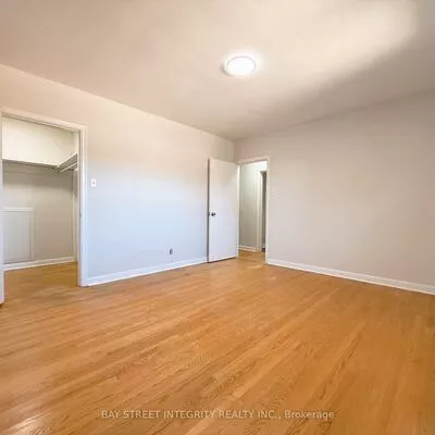 143, Munro, St. Andrew-Windfields, Toronto