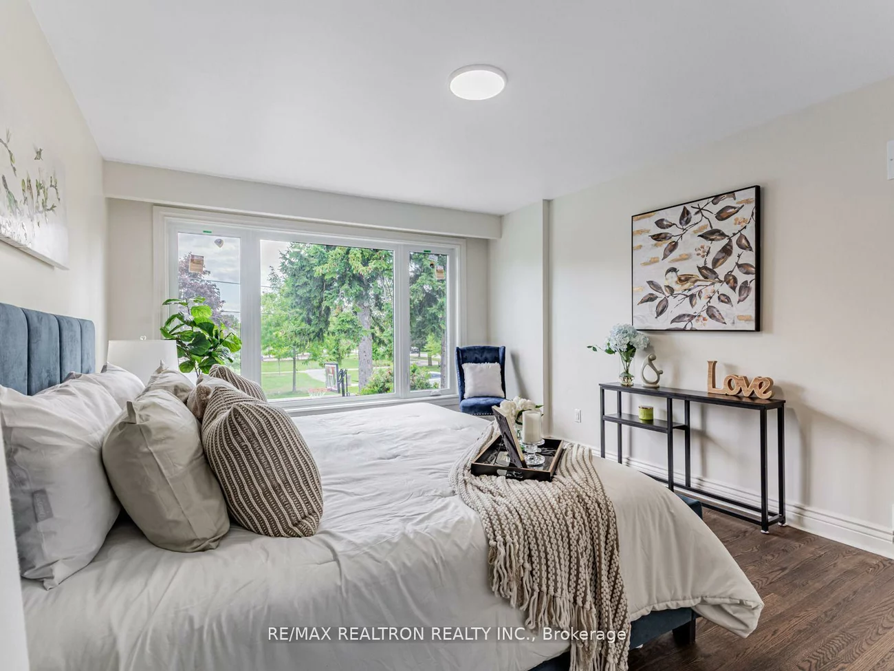 4, Chater, Englemount-Lawrence, Toronto