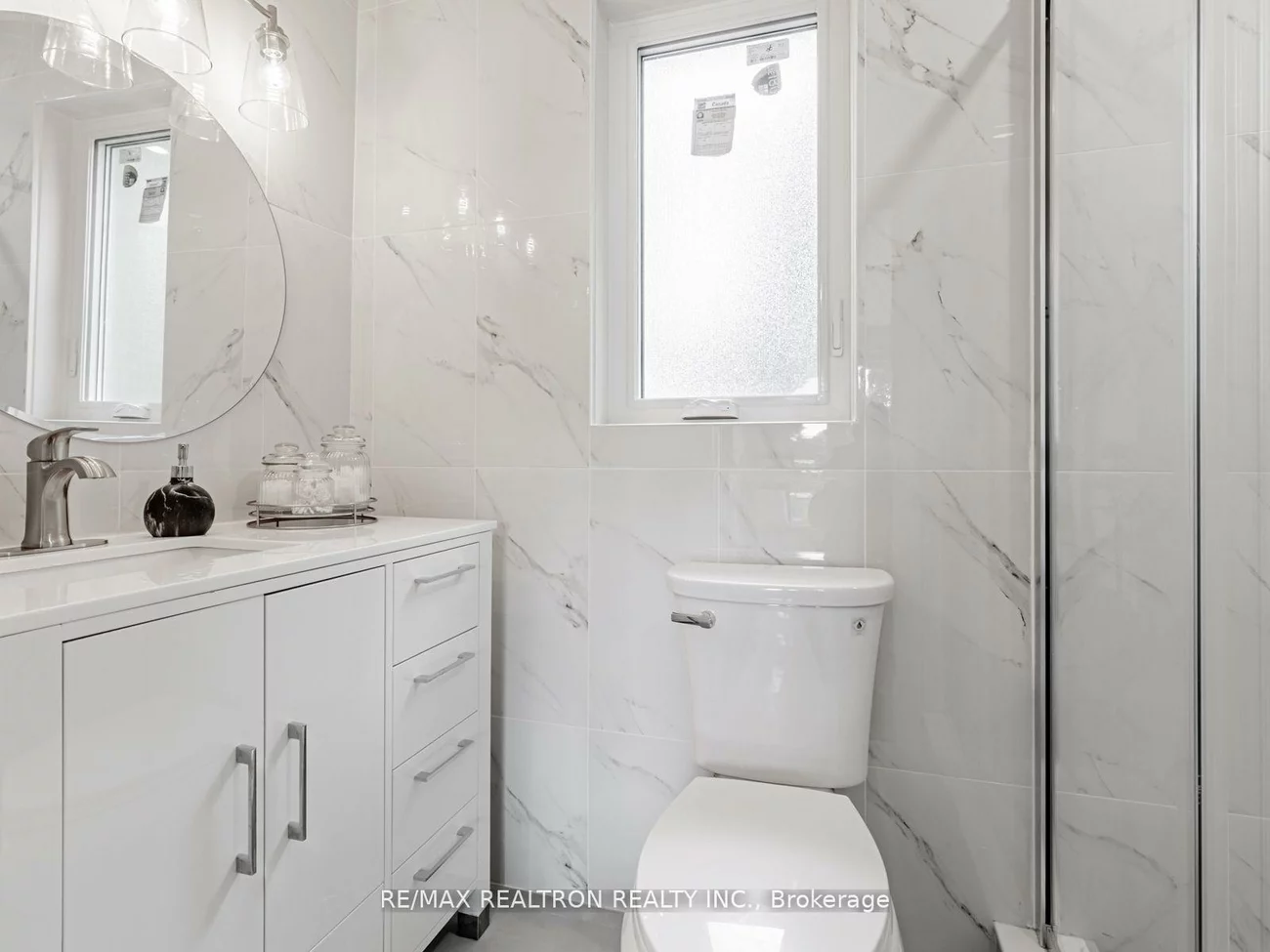 4, Chater, Englemount-Lawrence, Toronto